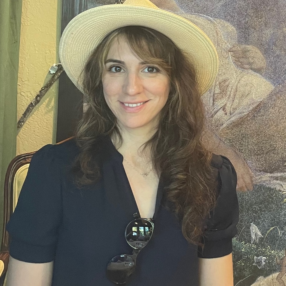 Meet your Posher, Yasmin